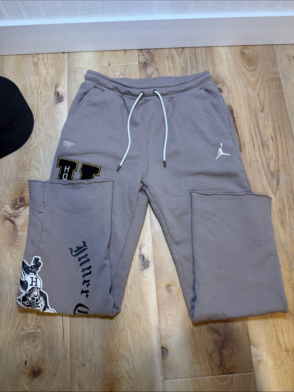 Nike air Jordan x honor sweatpants size medium